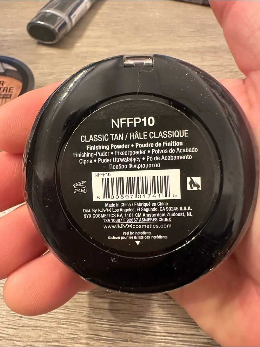 NYX finishing powder